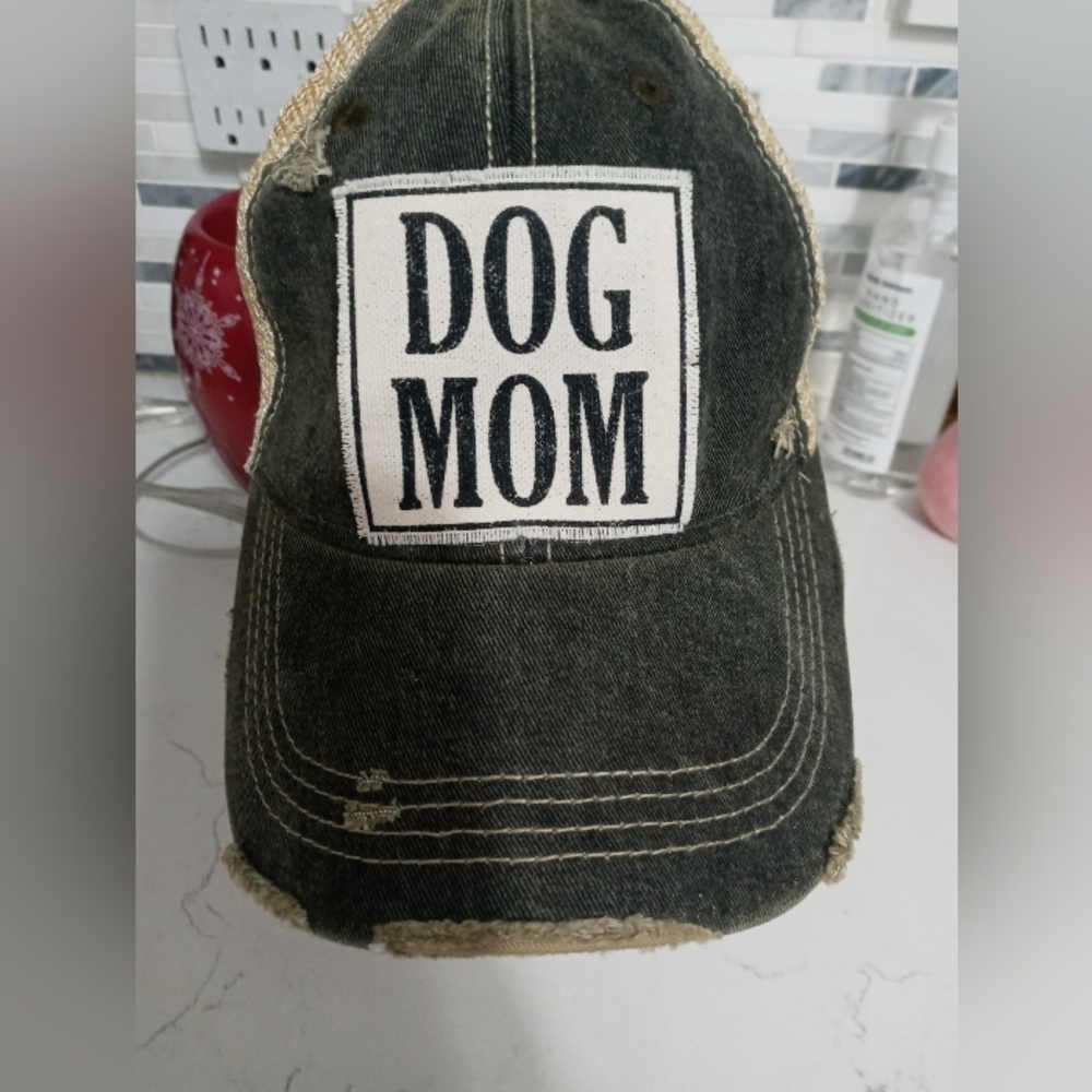 Headmost Distressed "DOG MOM" MESH SNAP BACK TRUCKER HAT CAP